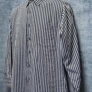 Van Heusen Long Sleeve Button Front Blue Shirt